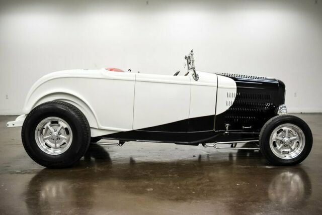 Ford Roadster 1932 image number 32