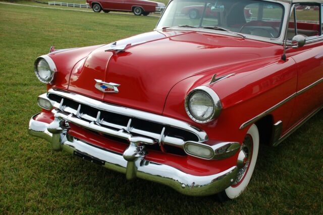 Chevrolet Bel Air/150/210 1954 image number 1