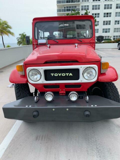 Toyota FJ Cruiser 1979 image number 47