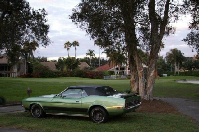 Ford Mustang 1972 image number 22