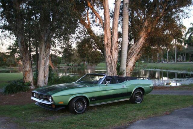 Ford Mustang 1972 image number 7