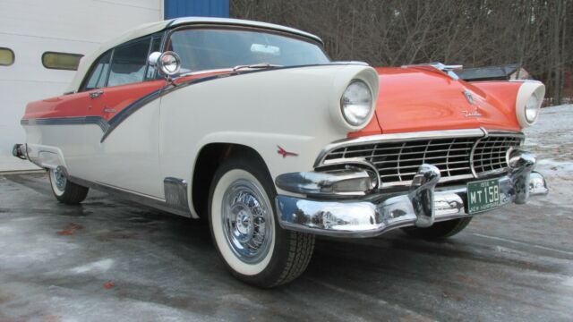 Ford Fairlane 1956 image number 0