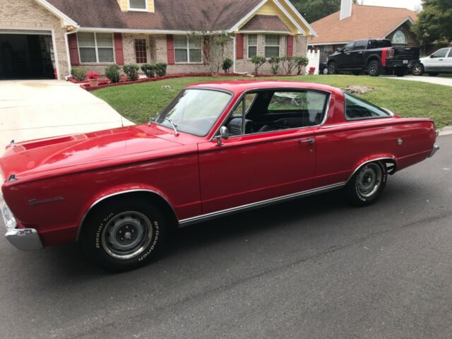 Plymouth Barracuda 1966 image number 10