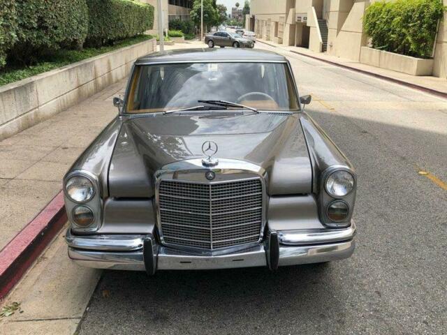 Mercedes-Benz 600-Series 1965 image number 42