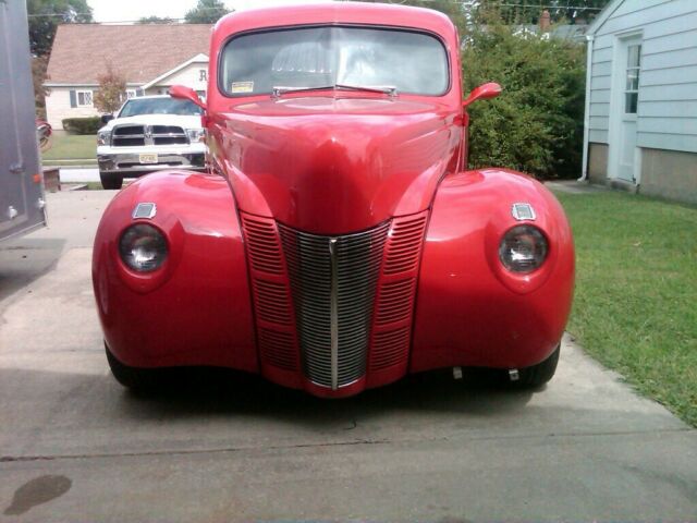 Ford Deluxe 1940 image number 16