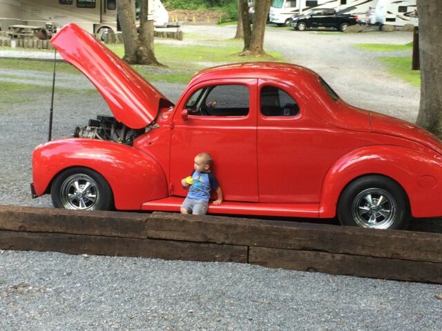 Ford Deluxe 1940 image number 19