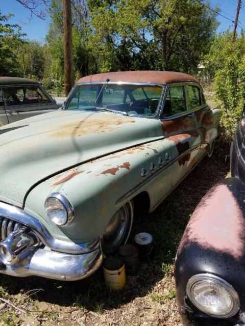 Buick Roadmaster 1952 image number 4