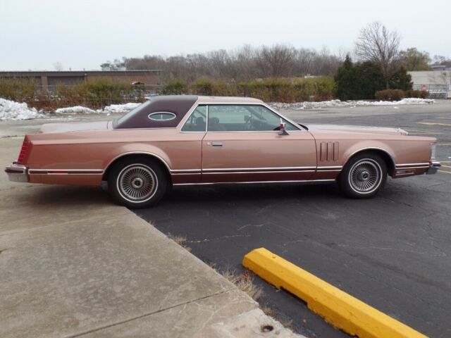 Lincoln Continental 1979 image number 7