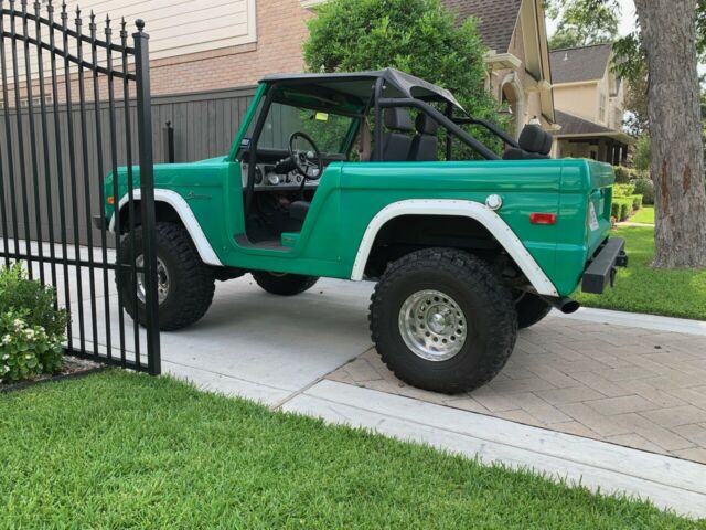 Ford Bronco 1970 image number 16