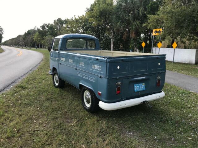 Volkswagen Bus/Vanagon 1971 image number 19