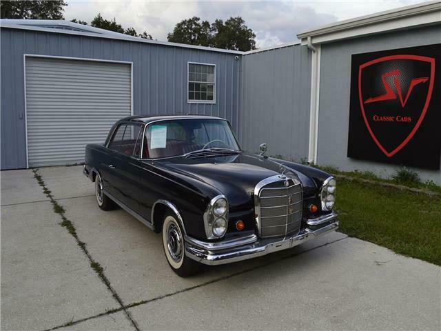 Mercedes-Benz 200-Series 1963 image number 27