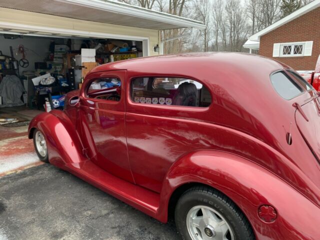 Ford Sedan Delivery 1937 image number 13