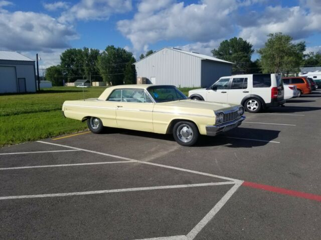 Chevrolet Impala 1964 image number 0