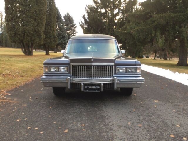 Cadillac Fleetwood 1975 image number 1