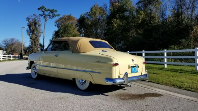 Ford Deluxe 1950 image number 20