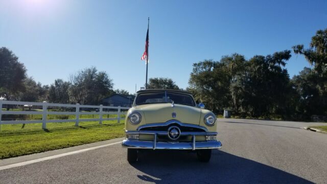 Ford Deluxe 1950 image number 25