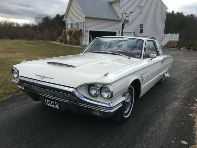 Ford Thunderbird 1965 image number 22