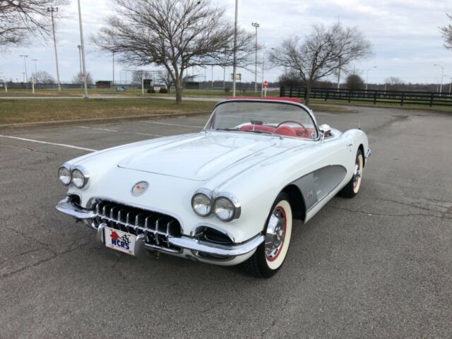 Chevrolet Corvette 1959 image number 33