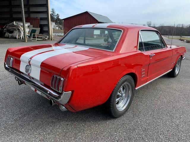 Ford Mustang 1966 image number 14