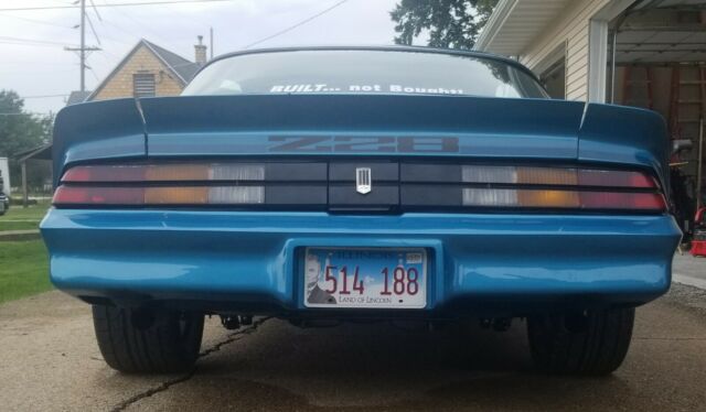 Chevrolet Camaro 1979 image number 2