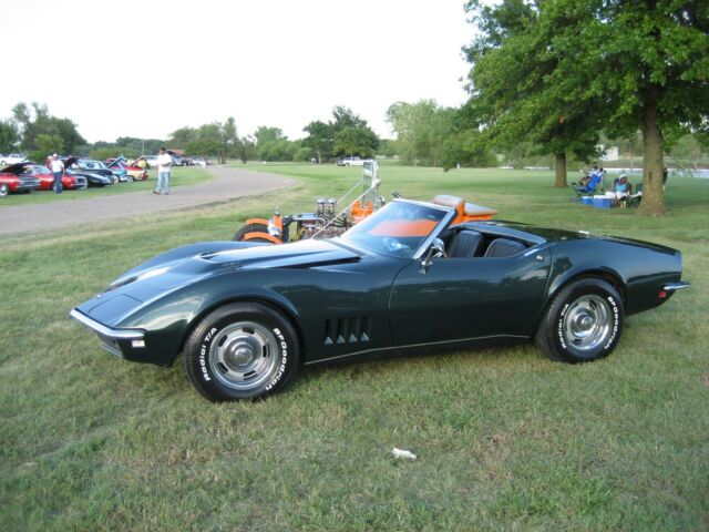 Chevrolet Corvette 1968 image number 1