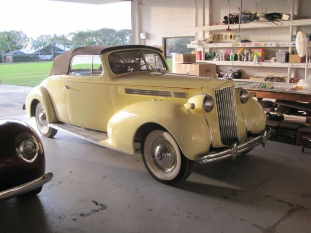 Packard Standard Eight 1939 image number 30