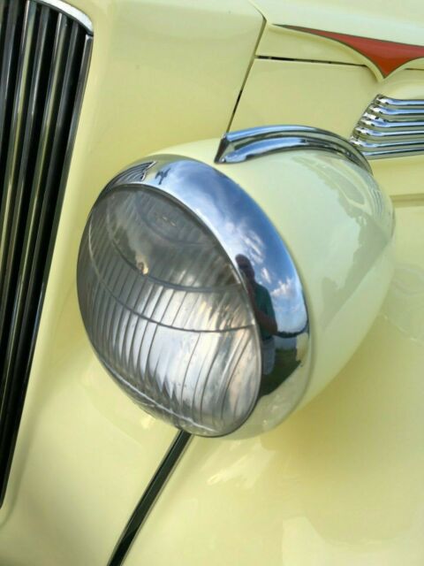 Packard Standard Eight 1939 image number 33