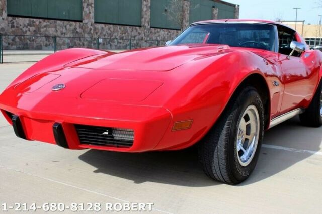 Chevrolet Corvette 1976 image number 4