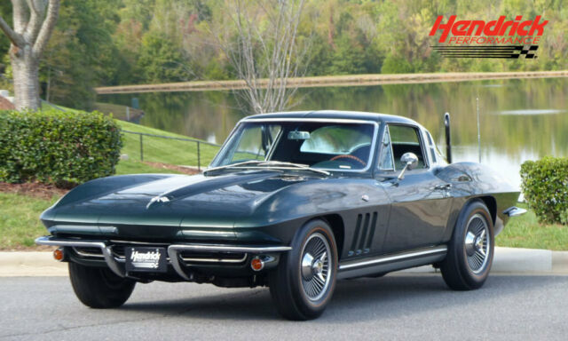 Chevrolet Corvette 1965 image number 0