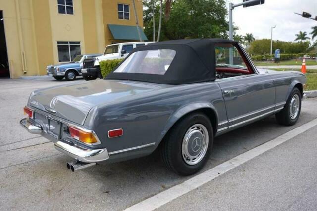 Mercedes-Benz SL-Class 1969 image number 6