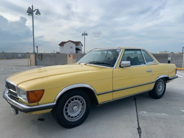 Mercedes-Benz SL-Class 1977 image number 1