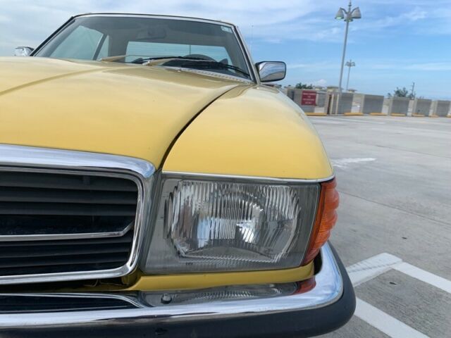 Mercedes-Benz SL-Class 1977 image number 5