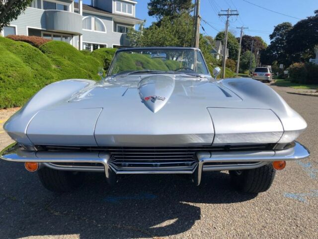 Chevrolet Corvette 1964 image number 28