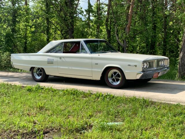 Dodge Coronet 1966 image number 0