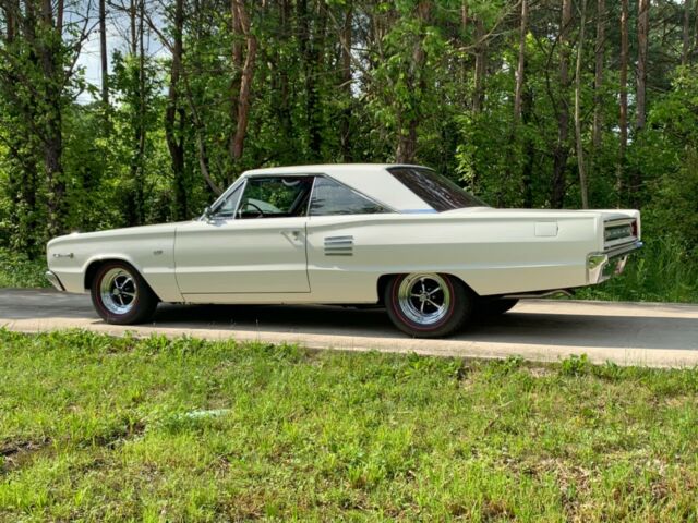 Dodge Coronet 1966 image number 12