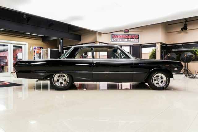 Chevrolet Biscayne 1963 image number 9