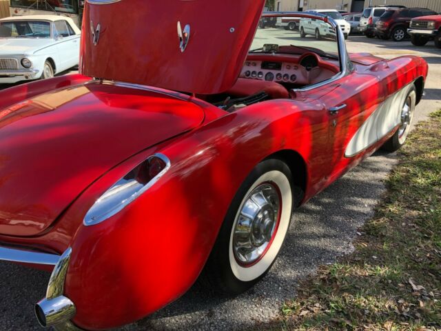 Chevrolet Corvette 1956 image number 35