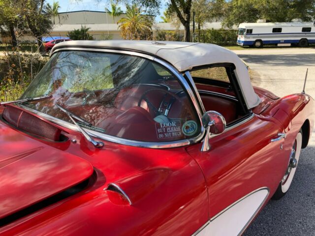 Chevrolet Corvette 1956 image number 42