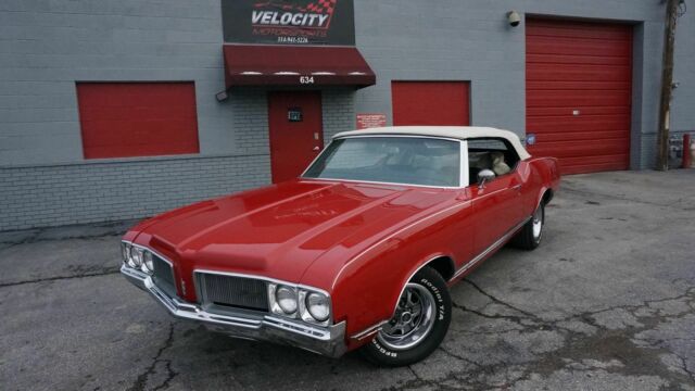 Oldsmobile Cutlass 1970 image number 0