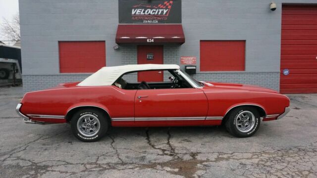 Oldsmobile Cutlass 1970 image number 18