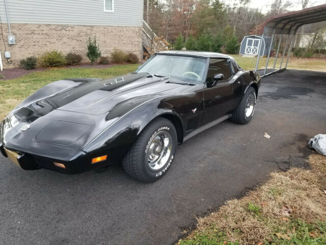 Chevrolet Corvette 1978 image number 0