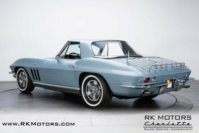 Chevrolet Corvette 1966 image number 15