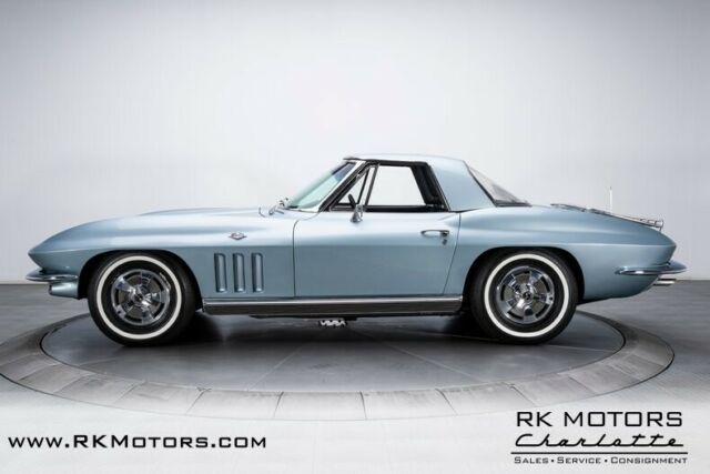 Chevrolet Corvette 1966 image number 21