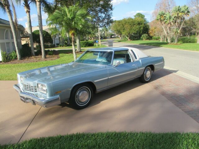 Oldsmobile Toronado 1977 image number 0