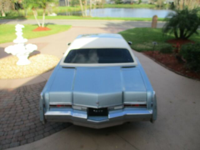 Oldsmobile Toronado 1977 image number 18