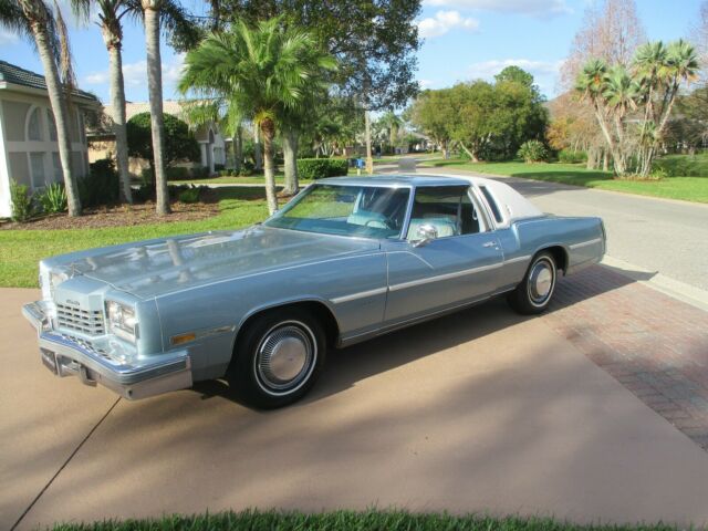 Oldsmobile Toronado 1977 image number 45