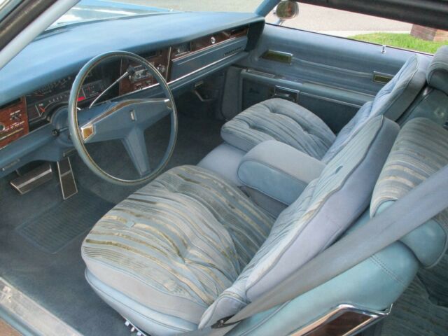 Oldsmobile Toronado 1977 image number 5