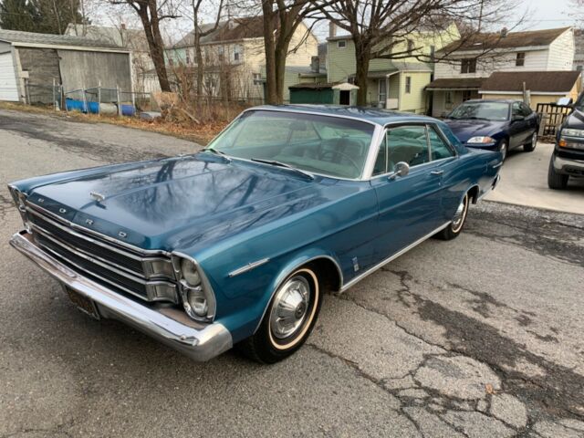 Ford Galaxie 1966 image number 0