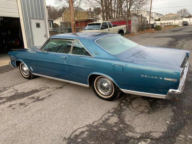 Ford Galaxie 1966 image number 14