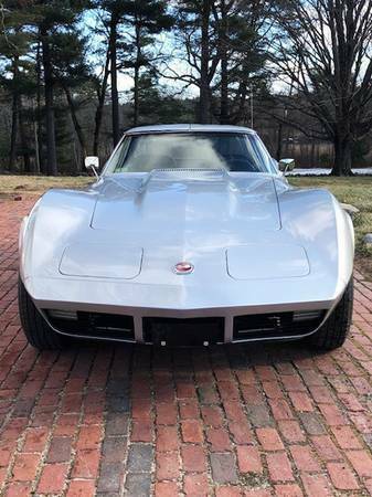 Chevrolet Corvette 1973 image number 2